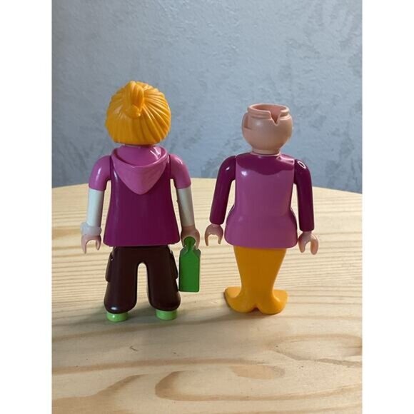 Playmobil Women Figures Set - Casual Outfit & Mermaid Tail - Picture 2 of 2